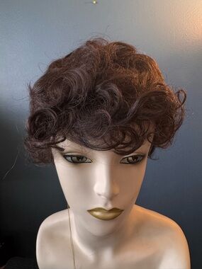 Short Curly Women's Wig in Dark Brown - Soft Volume